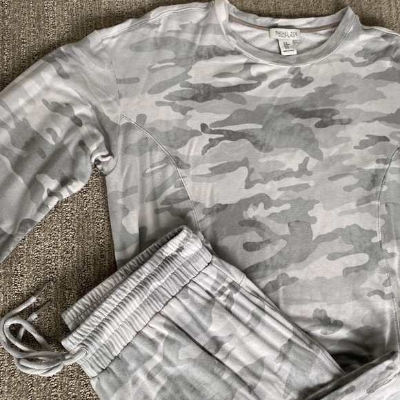 Rachel Zoe Lounge Set - Picture 2 of 16